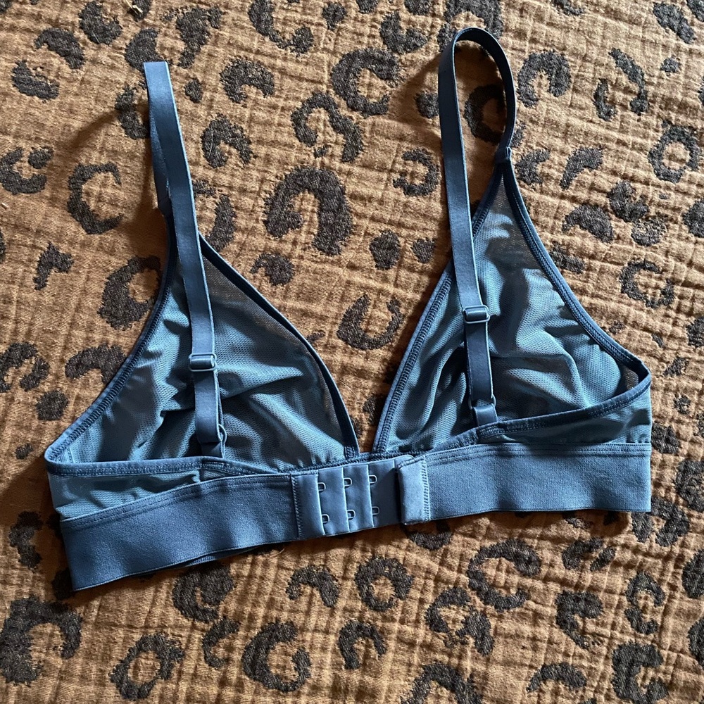 Negative Sieve triangle bra